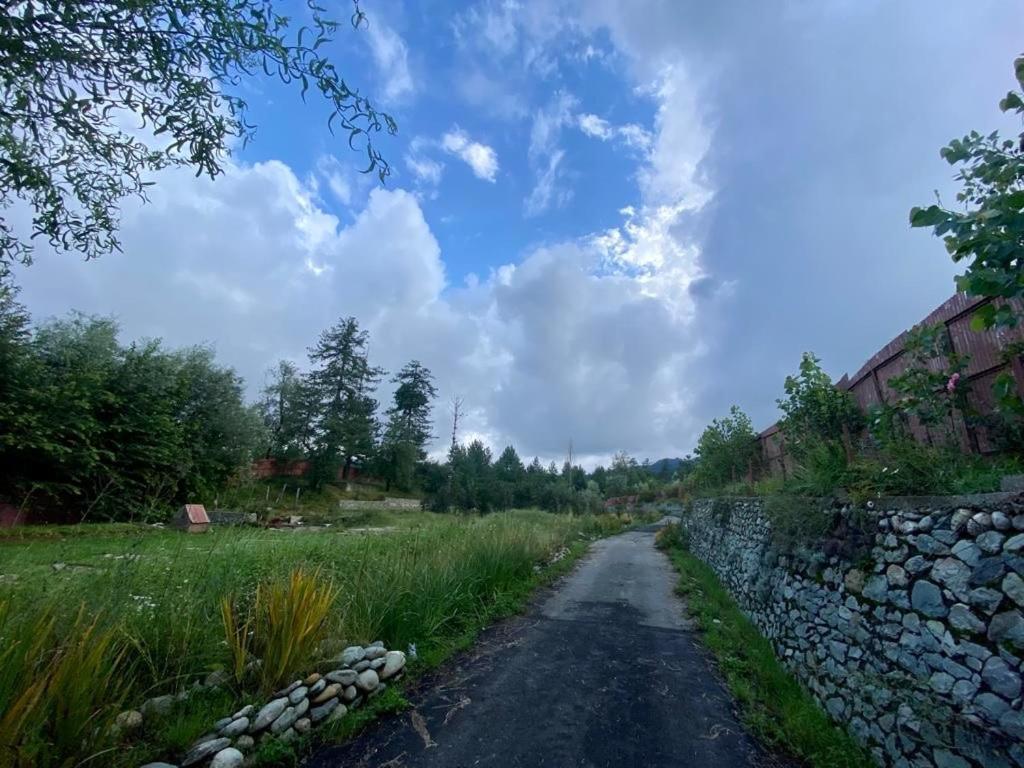Jk'S The Trout Stream Βίλα Γκουλμάργκ Εξωτερικό φωτογραφία